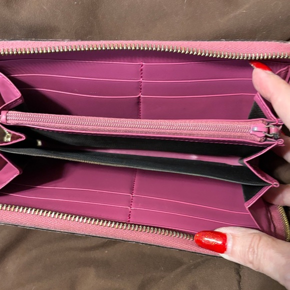 Gucci zip around long wallet - Picture 2 of 6